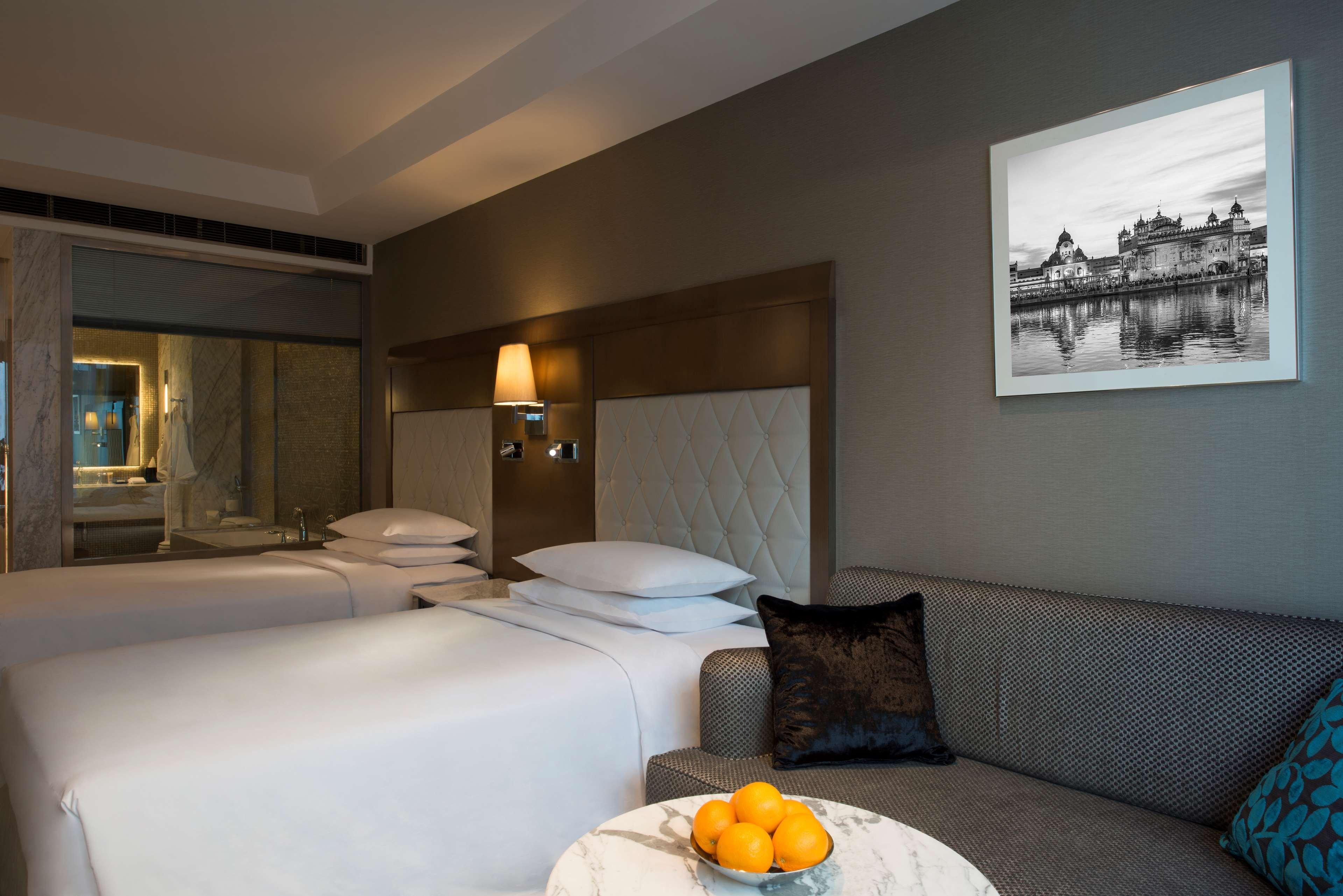 ไฮแอท รีเจนซี ลูเดียนา Hotel ลูดิฮานา ภายนอก รูปภาพ